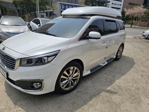 2017 KIA Carnival