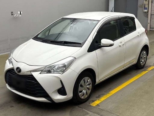 2018 TOYOTA Vitz