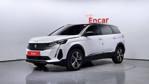 2022 PEUGEOT 5008