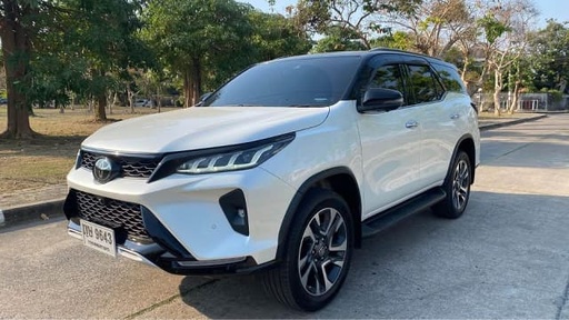 2021 TOYOTA Fortuner