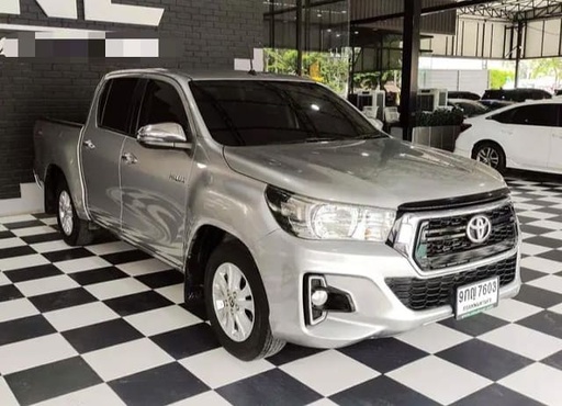 2019 TOYOTA Hilux
