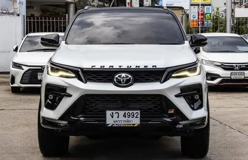 2024 TOYOTA Fortuner