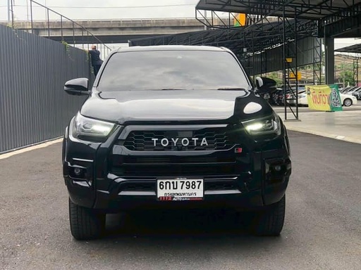 2023 TOYOTA Hilux
