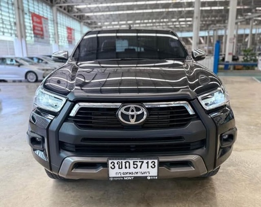 2022 TOYOTA Hilux