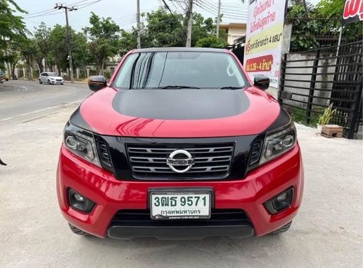 2019 NISSAN Navara