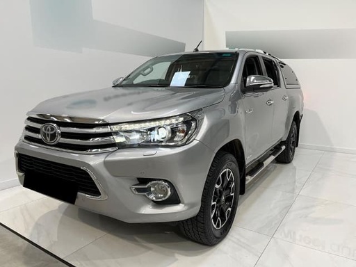 2017 TOYOTA Hilux