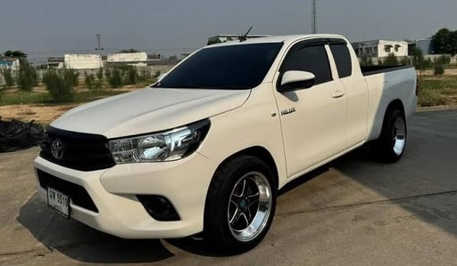 2018 TOYOTA Hilux