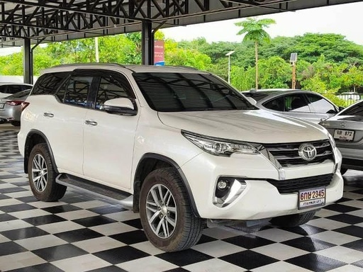 2019 TOYOTA Fortuner