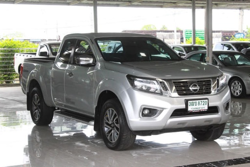 2020 NISSAN Navara