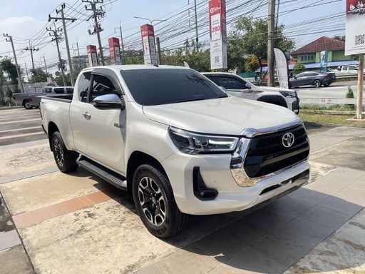 2020 TOYOTA Hilux