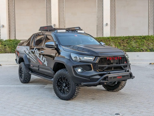 2019 TOYOTA Hilux
