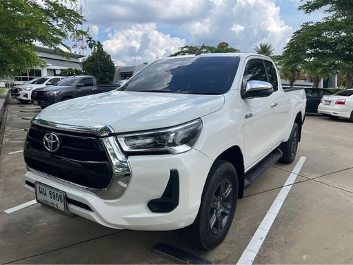2021 TOYOTA Hilux