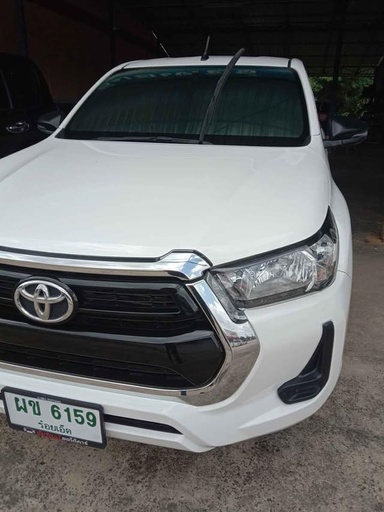 2021 TOYOTA Hilux