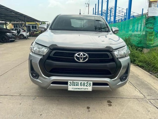 2020 TOYOTA Hilux, 