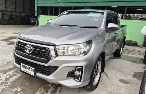 2019 TOYOTA Hilux