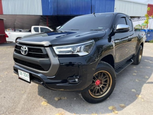 2021 TOYOTA Hilux