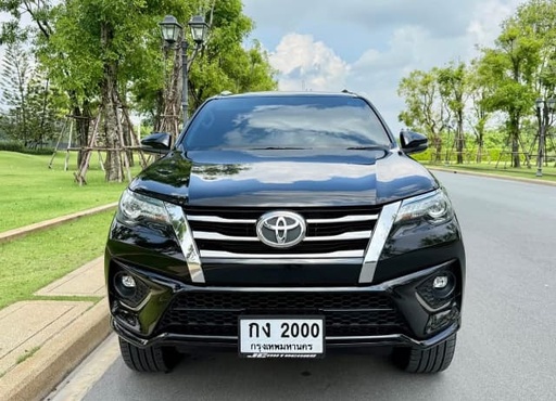 2018 TOYOTA Fortuner