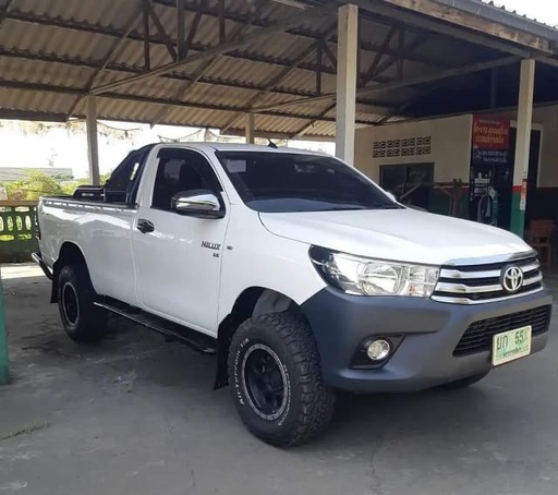 2020 TOYOTA Hilux