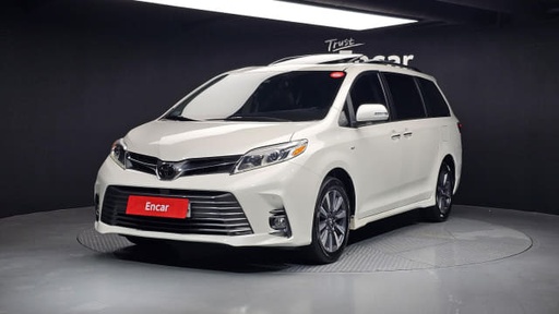 2018 TOYOTA Sienna