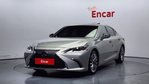 2021 LEXUS ES