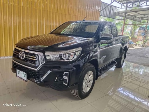 2018 TOYOTA Hilux