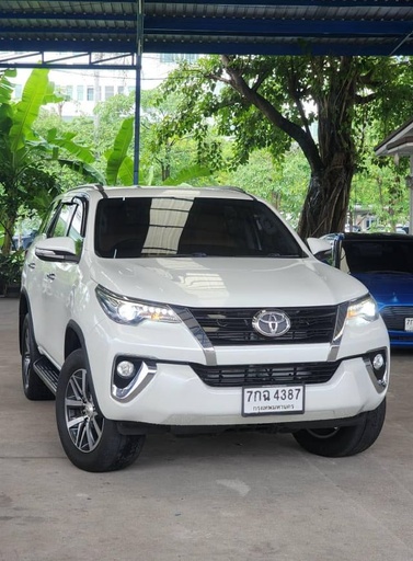2018 TOYOTA Fortuner