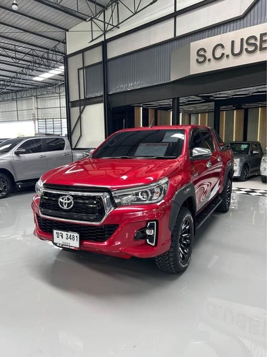 2019 TOYOTA Hilux