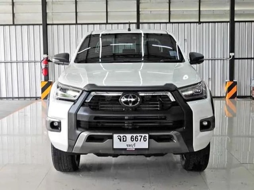 2021 TOYOTA Hilux