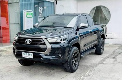 2020 TOYOTA Hilux