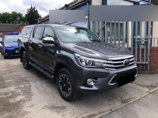 2018 TOYOTA Hilux
