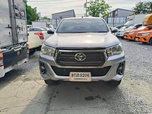 2019 TOYOTA Hilux