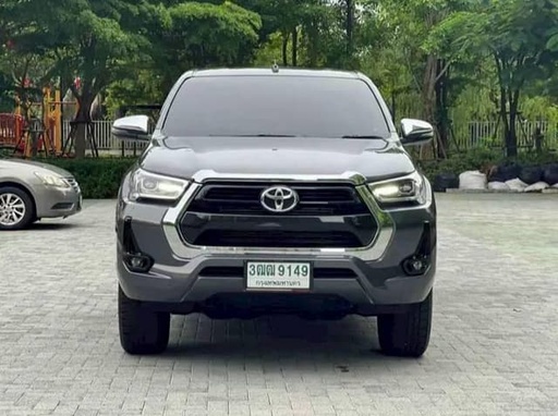 2021 TOYOTA Hilux