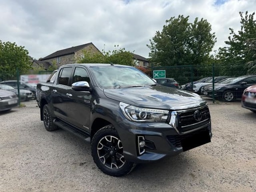 2018 TOYOTA Hilux