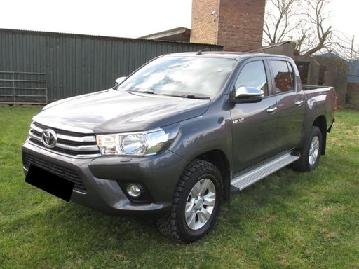 2018 TOYOTA Hilux