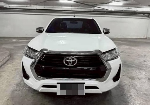 2023 TOYOTA Hilux
