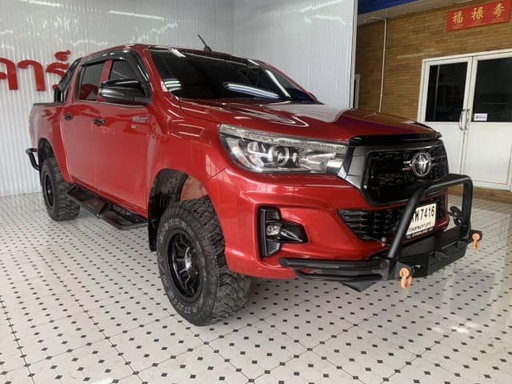 2018 TOYOTA Hilux