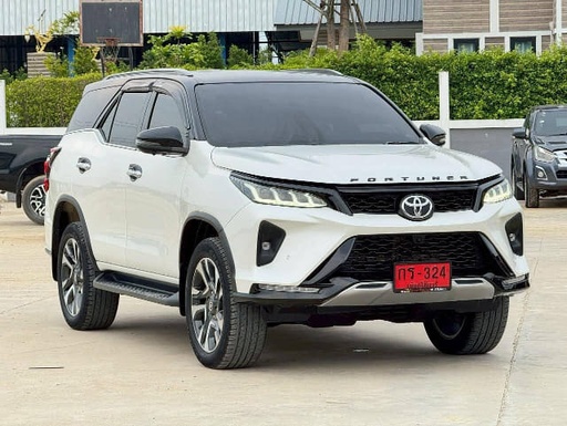 2022 TOYOTA Fortuner