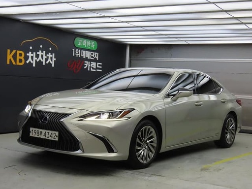 2019 LEXUS ES