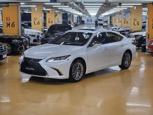 2025 LEXUS ES
