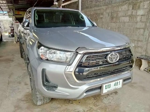 2021 TOYOTA Hilux