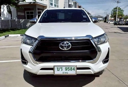 2020 TOYOTA Hilux