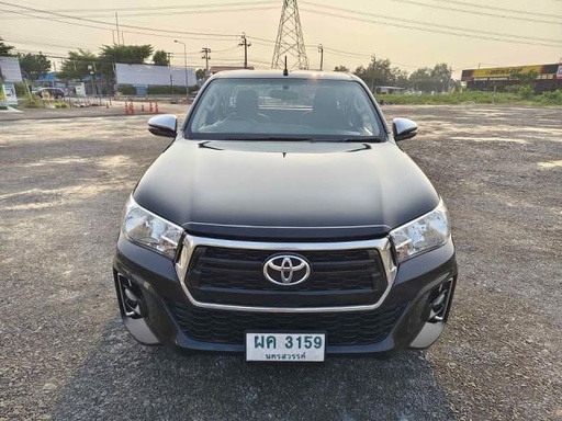 2019 TOYOTA Hilux