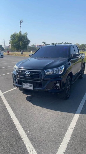2017 TOYOTA Hilux