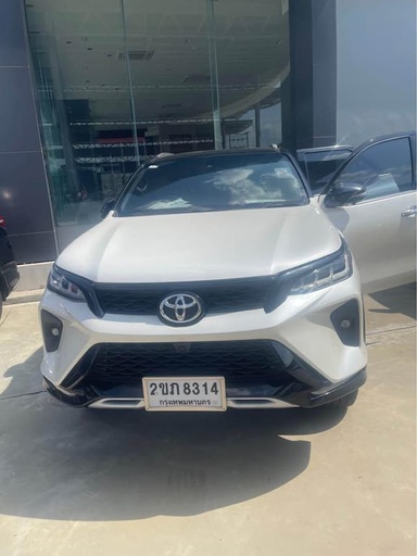 2022 TOYOTA Fortuner