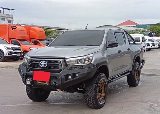 2019 TOYOTA Hilux