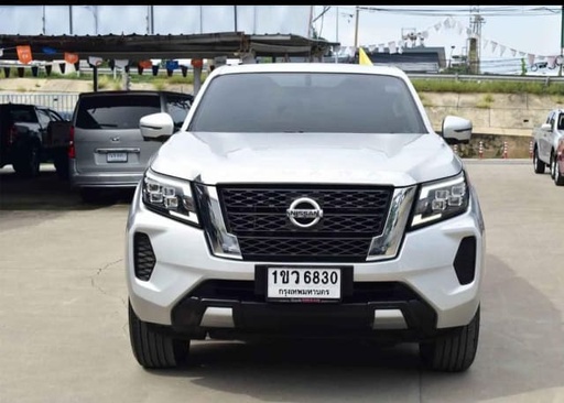 2021 NISSAN Navara