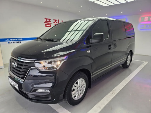 2021 HYUNDAI Grand Starex