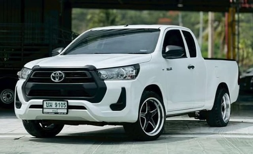 2021 TOYOTA Hilux