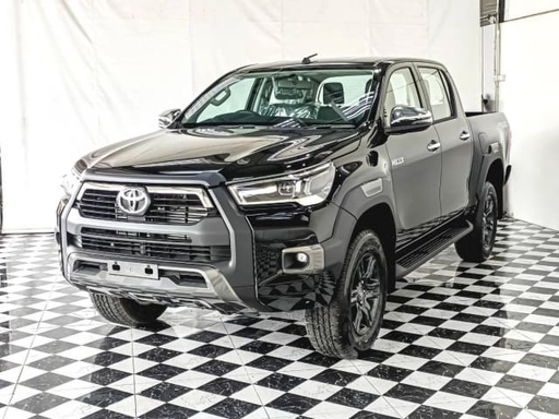 2025 TOYOTA Hilux