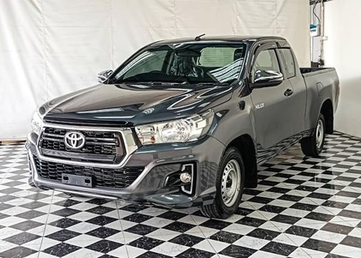 2019 TOYOTA Hilux